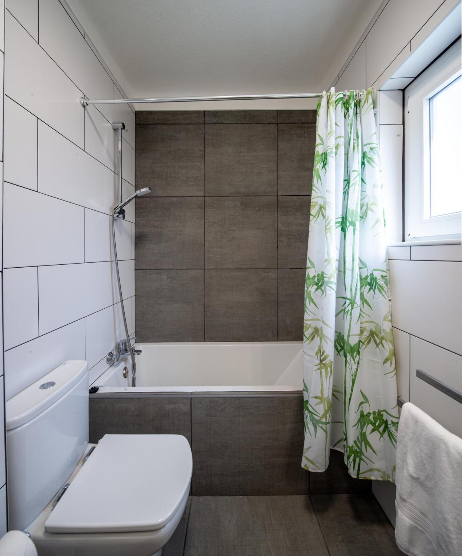 Silvercoast Apartments - Swimming Pool & Jacuzzi 阿通奎亚·达·巴利亚 外观 照片